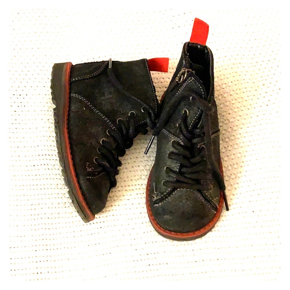 Dolce & Gabbana Toddler Boots - Size 7 EU size 25